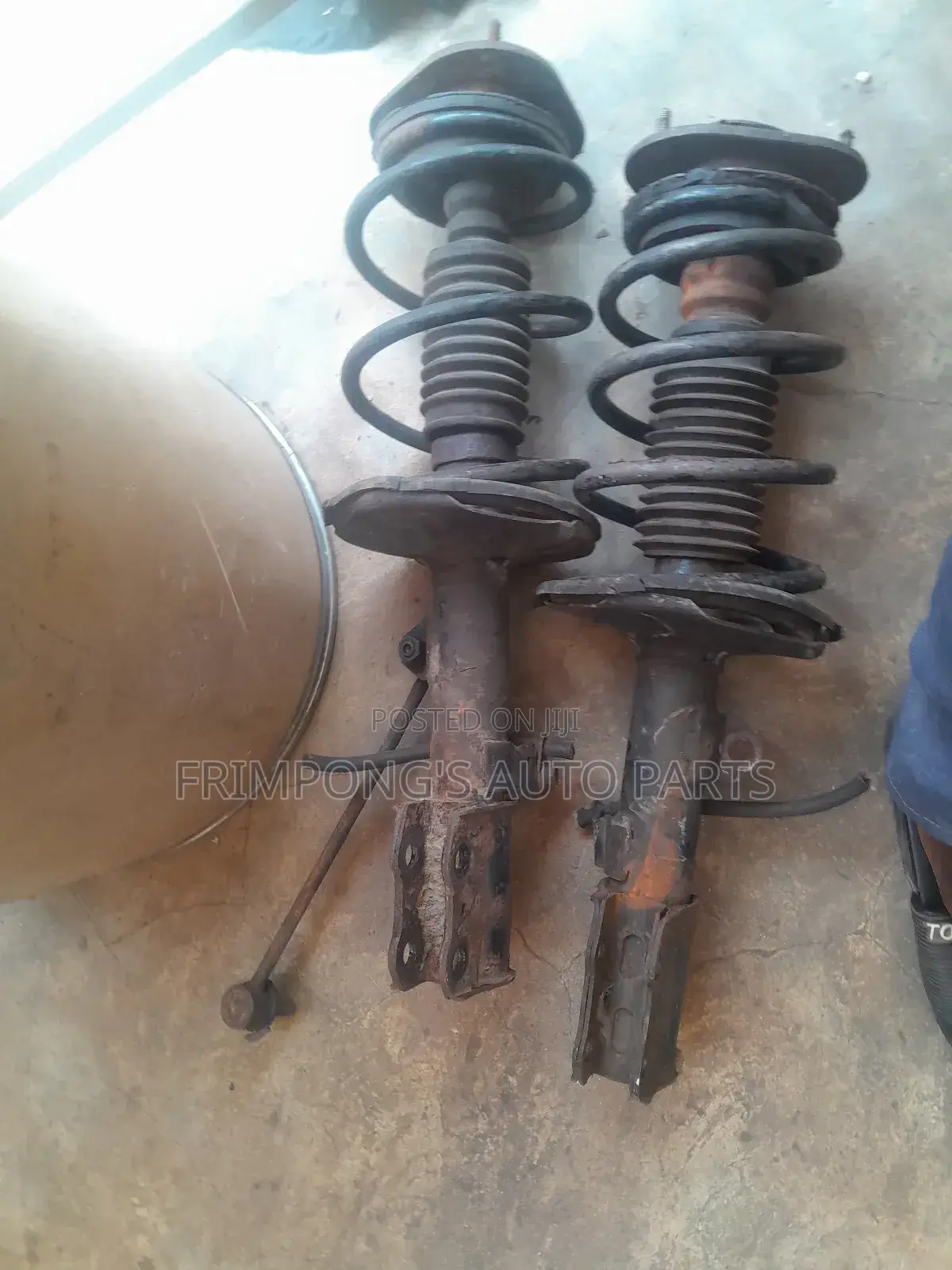Toyota Corolla 2005 Front Shocks Absorbers