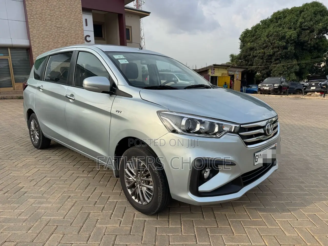 Toyota Rumion 1.5 FWD 2022 Silver