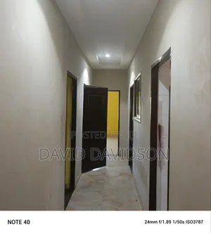 3bdrm Mansion in 3 Bedroom Self, Tema Metropolitan for rent