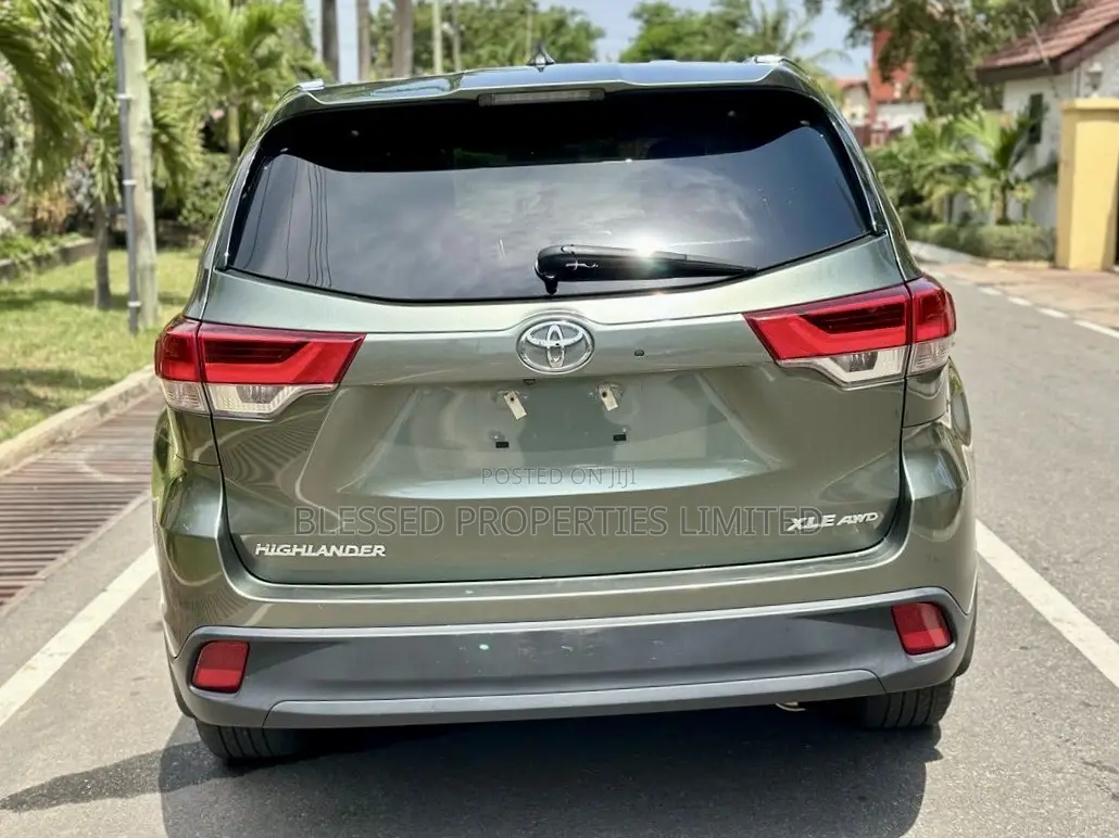 Toyota Highlander Limited 2019 Green