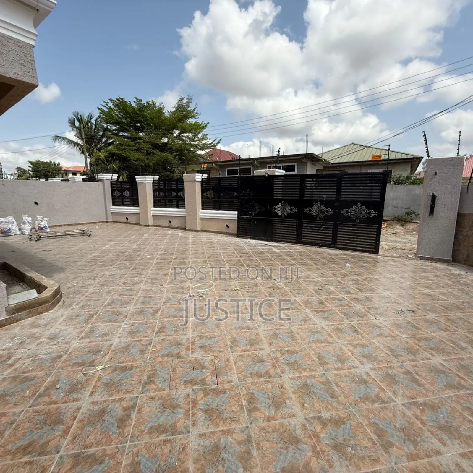 3bdrm House in Sonitra Ablekuma for sale