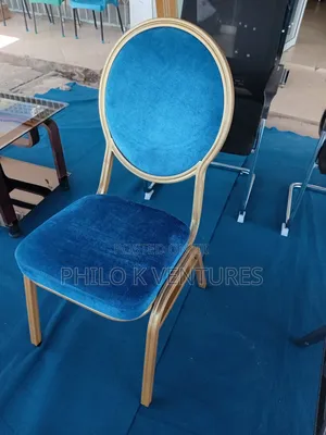 Arena Chair