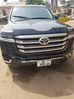 Toyota V8 Rentals