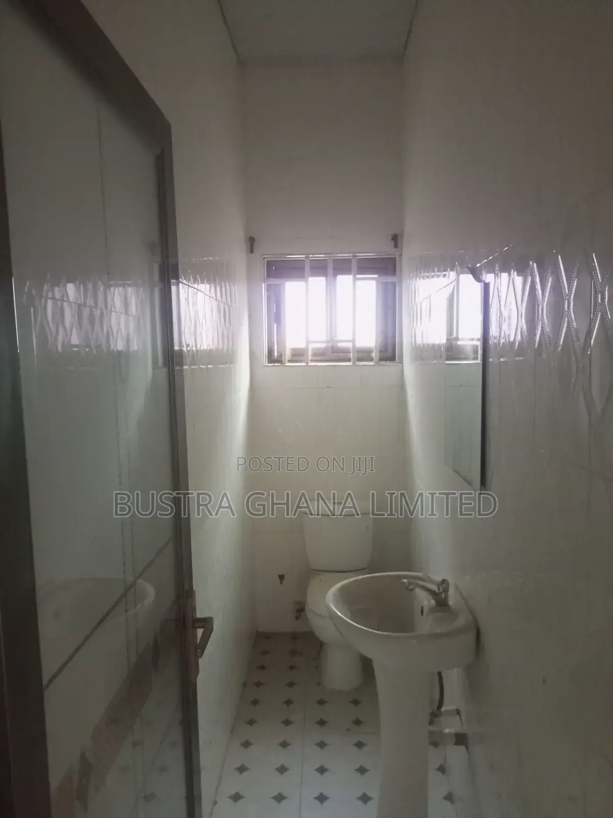 2bdrm House in Kasoa Budumburam for sale