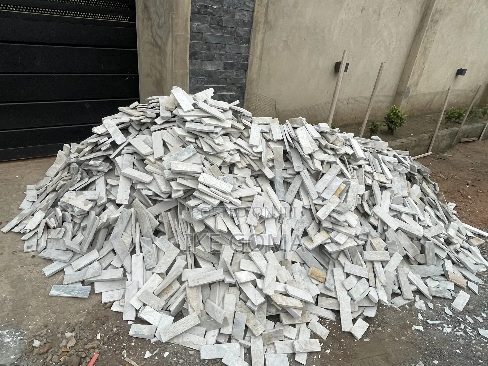 Natural Stones Tiles