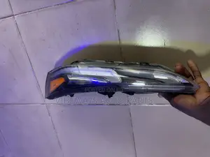 Hyundai Santafe 2018-2020 Headlight