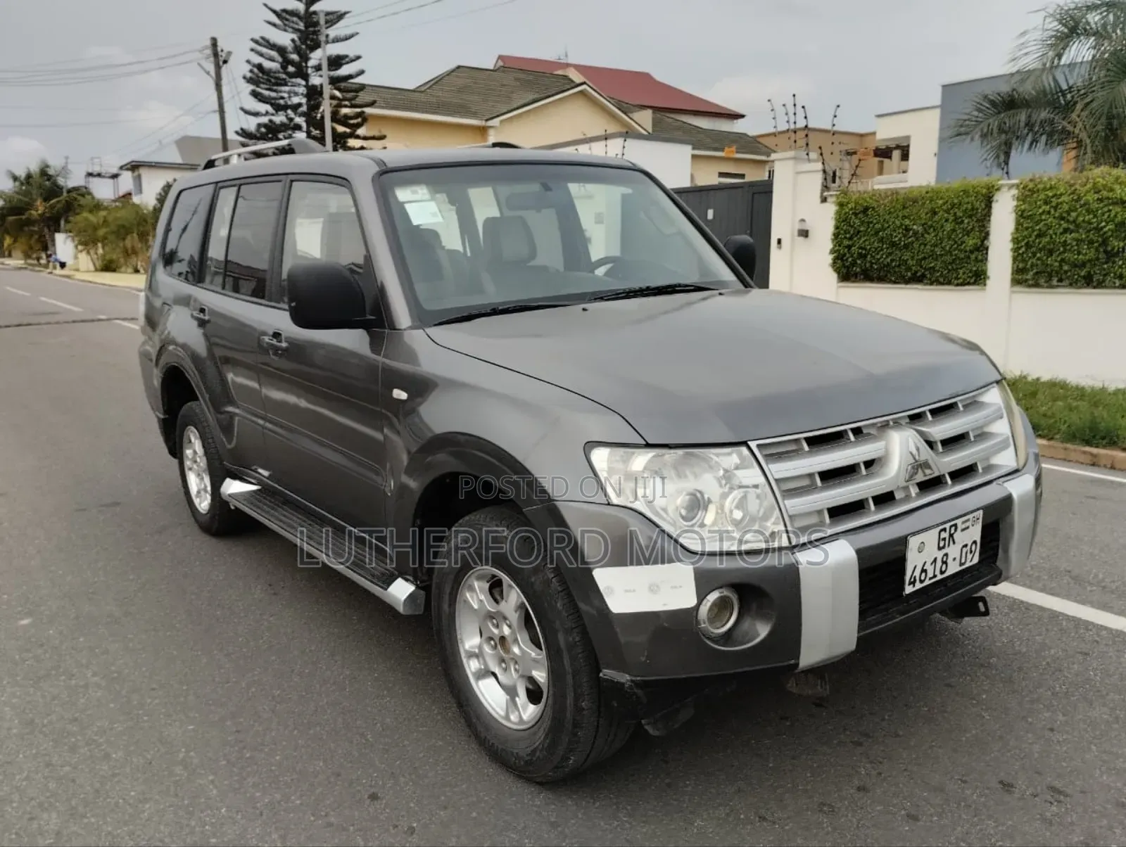 Mitsubishi Pajero 2009 Gray