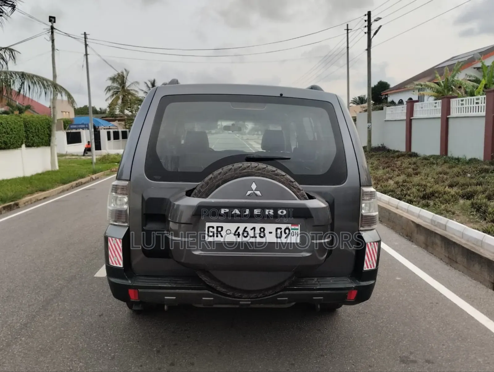 Mitsubishi Pajero 2009 Gray