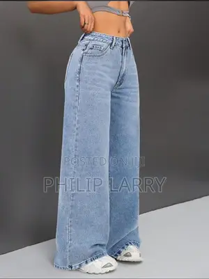 Wide Straight Legs Jeans