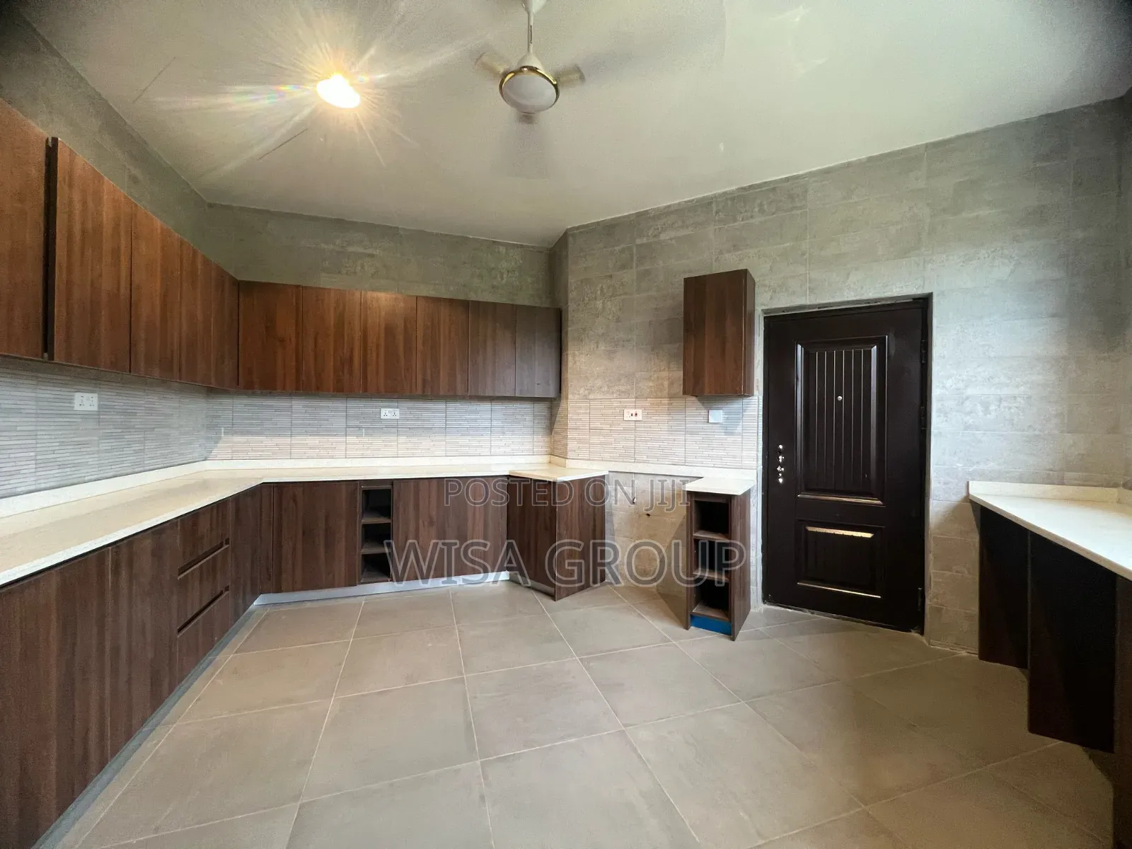 3bdrm Apartment in Wisa Group, Ablekuma for rent