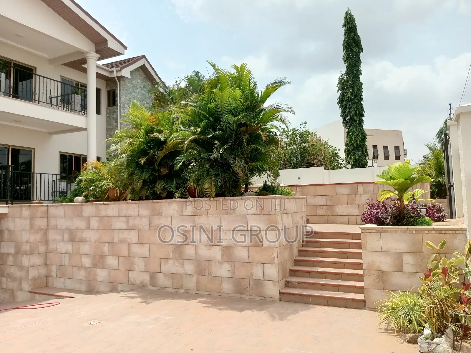 Furnished 3bdrm Apartment in A&C Mall Area for rent