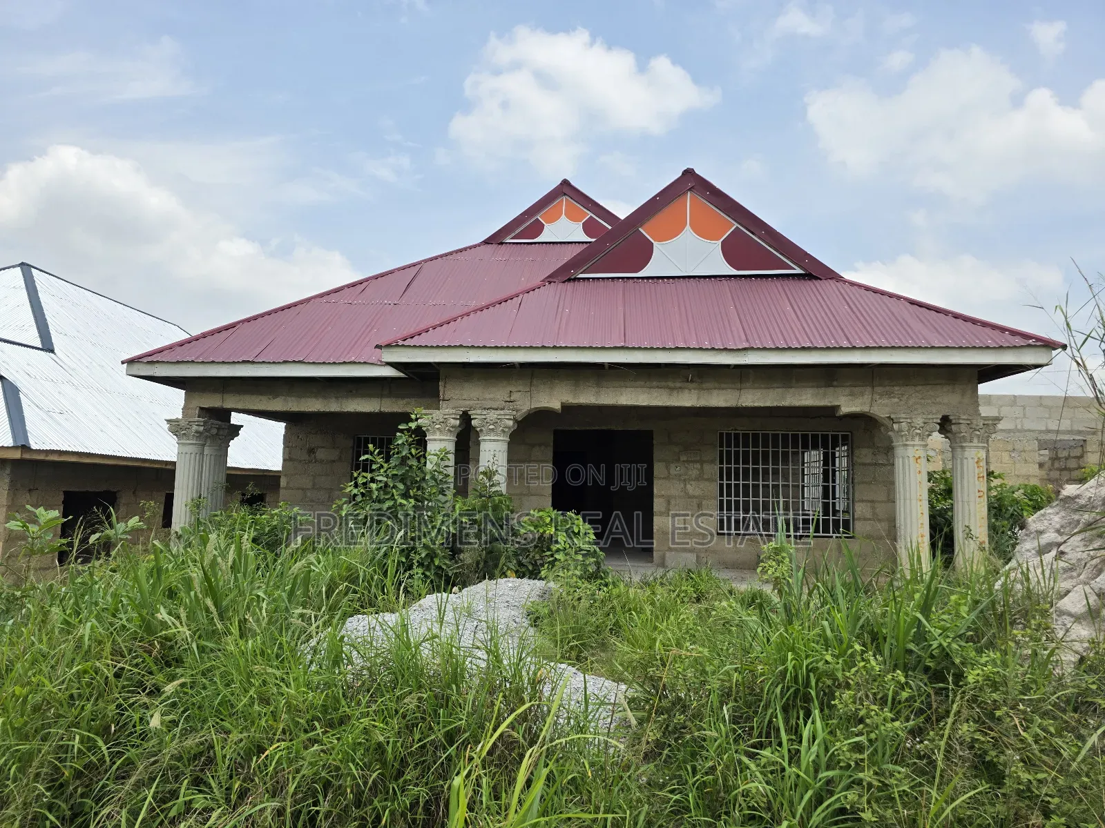 4bdrm House in Fredimens Real, Kumasi Metropolitan for sale