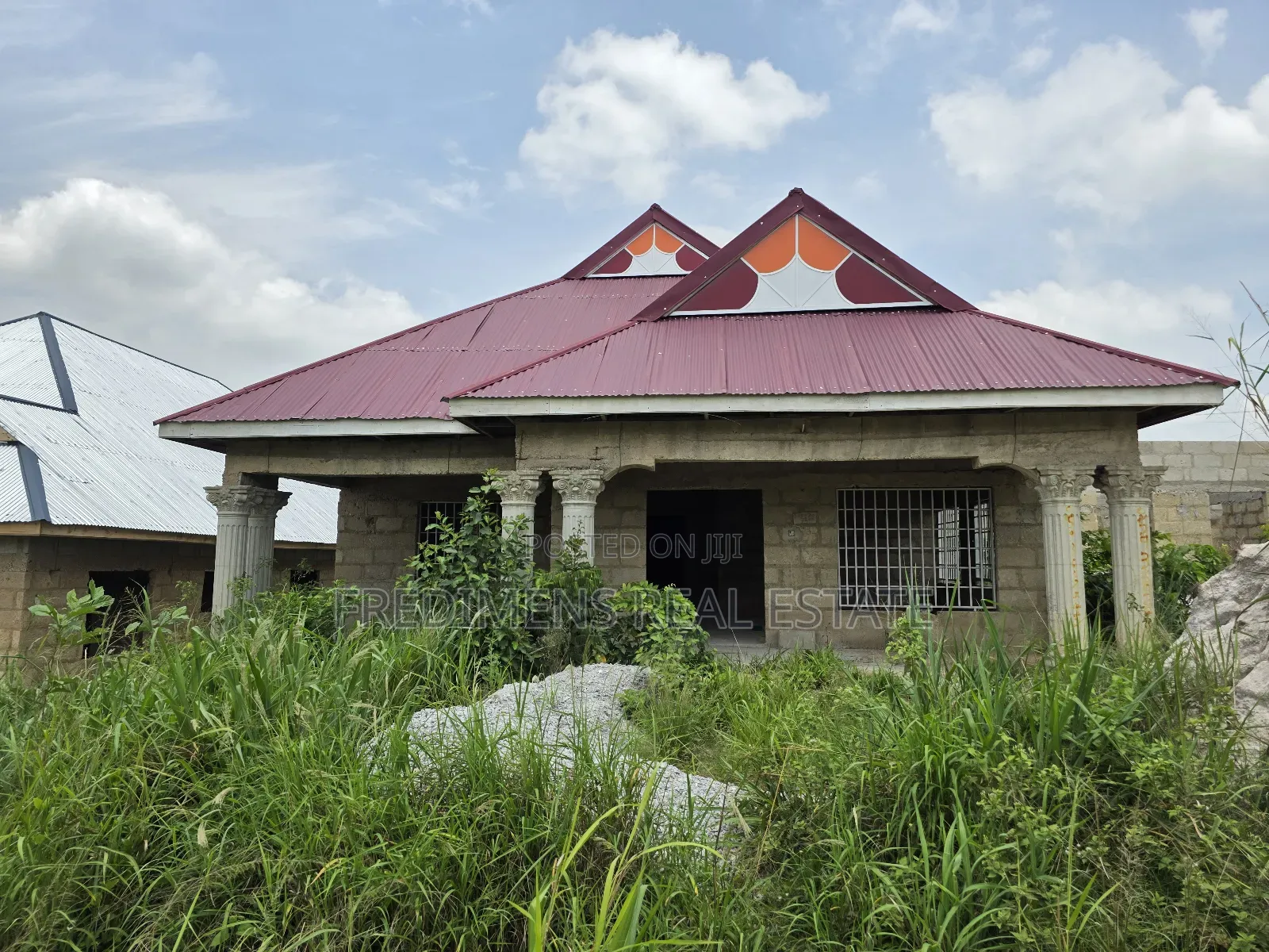 4bdrm House in Fredimens Real, Kumasi Metropolitan for sale