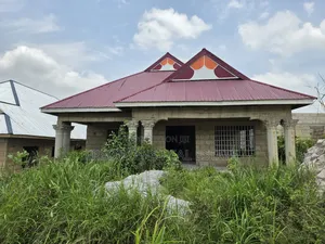 4bdrm House in Fredimens Real, Kumasi Metropolitan for sale