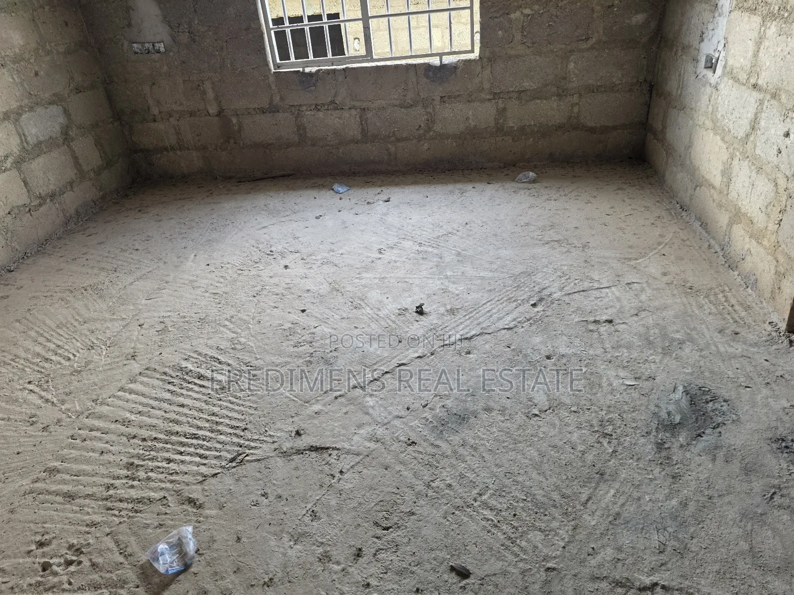 4bdrm House in Fredimens Real, Kumasi Metropolitan for sale