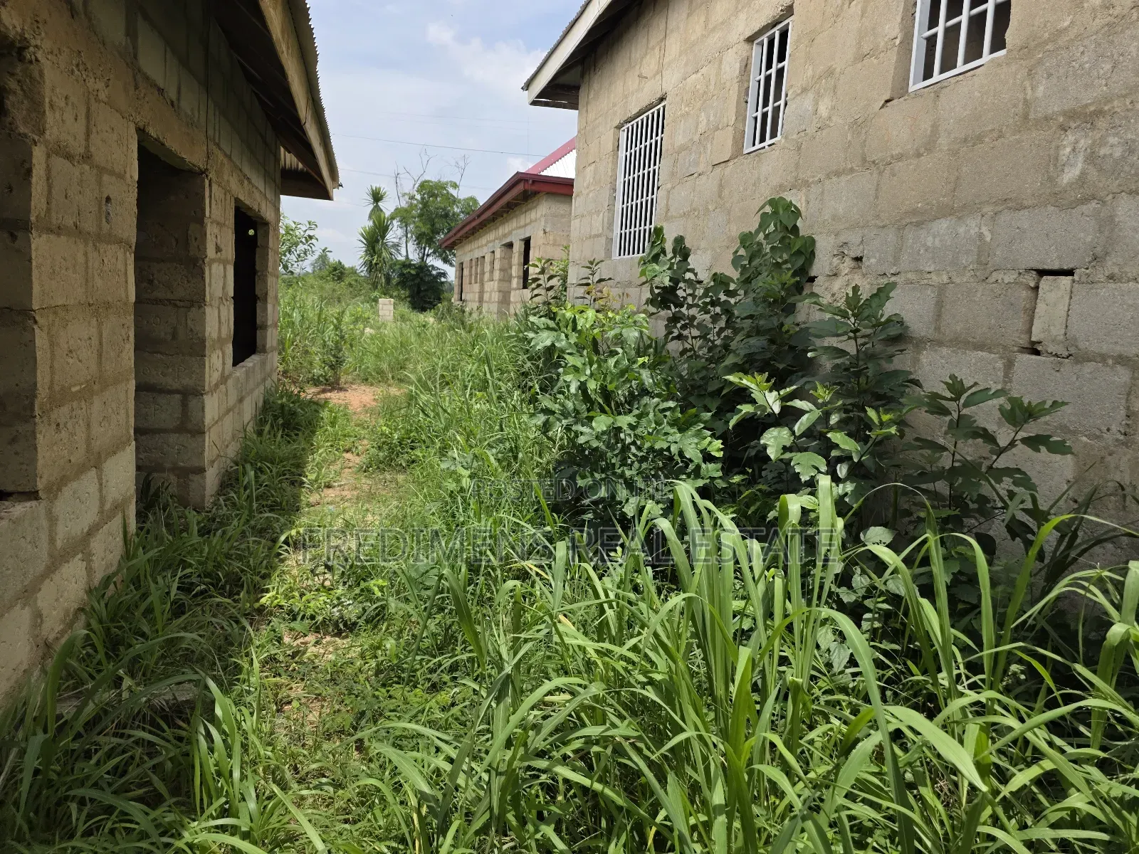 4bdrm House in Fredimens Real, Kumasi Metropolitan for sale