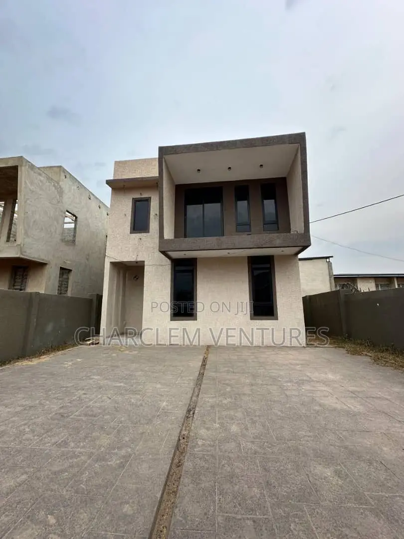 3bdrm House in Charclem Ventures, East Legon for sale
