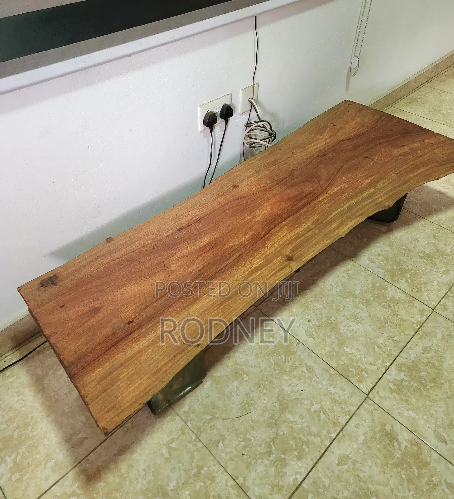 Tv Stand. [ Real Wood ]