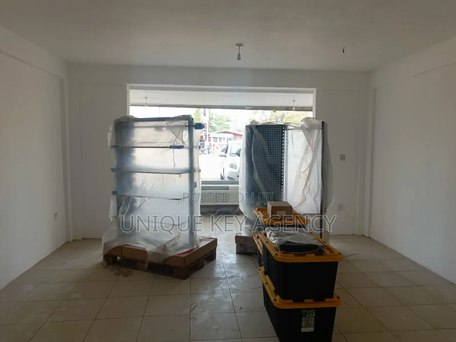 Shop to Let in Spintex