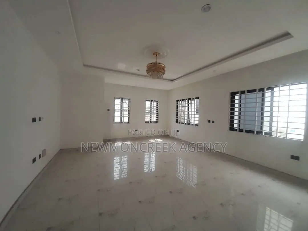 4bdrm Duplex in East Legon Ips, Accra Metropolitan for sale