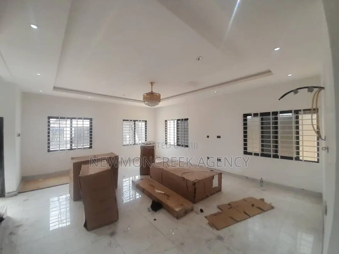 4bdrm Duplex in East Legon Ips, Accra Metropolitan for sale