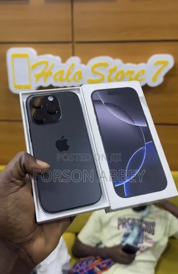 New Apple iPhone 16 Pro Max 256 GB Black