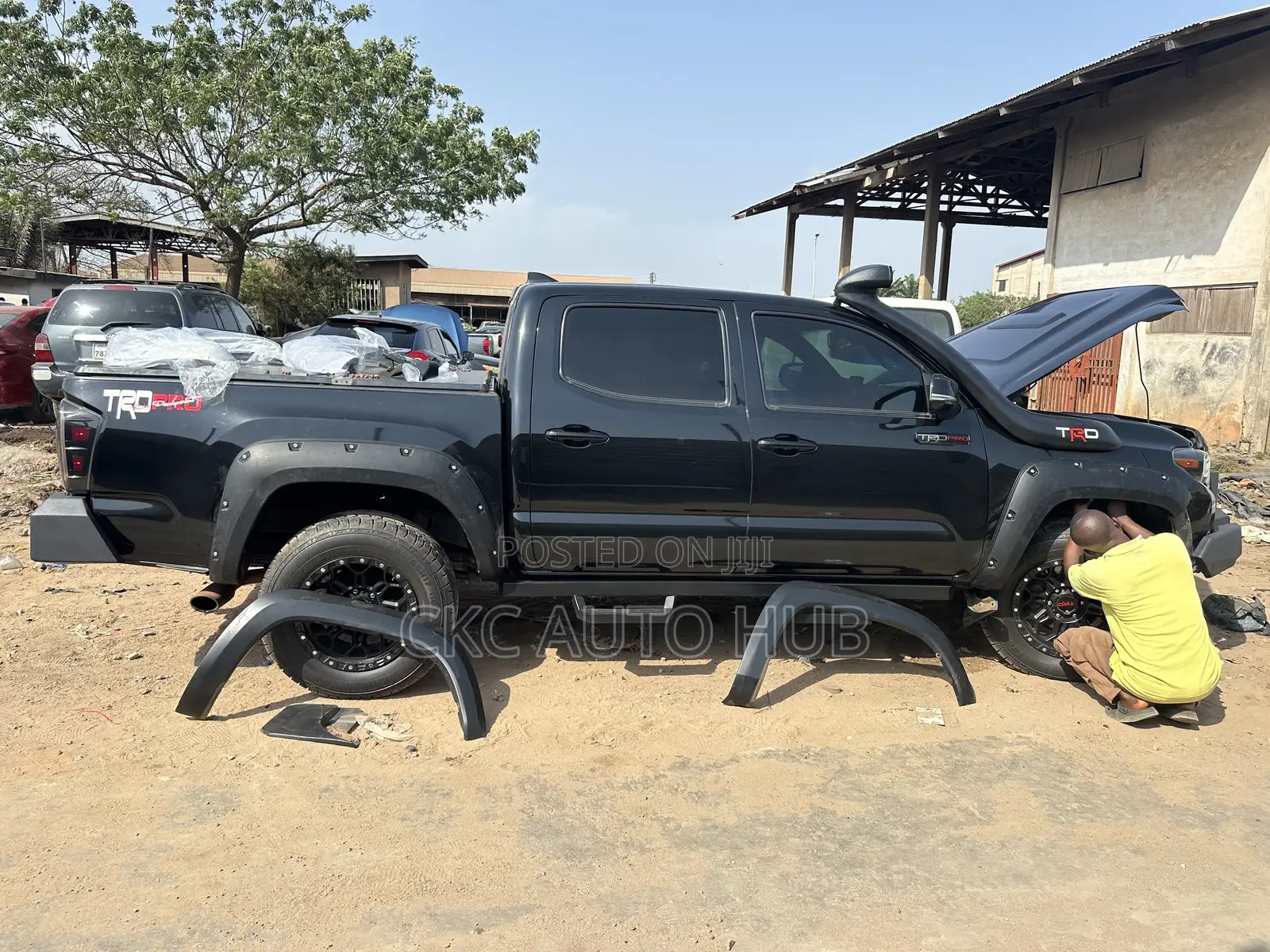 Tacoma 2016 To 2022 Side Fender Moulding