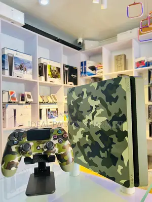 Limited Camo With 10 Games Slim Ps4