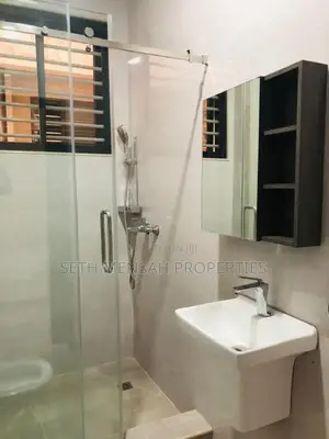 4bdrm House in Skm Properties, Oyarifa for sale
