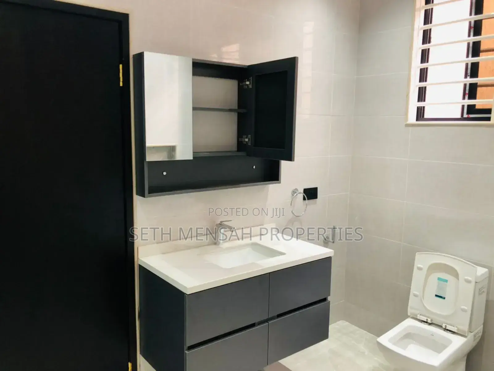 4bdrm House in Skm Properties, Oyarifa for sale