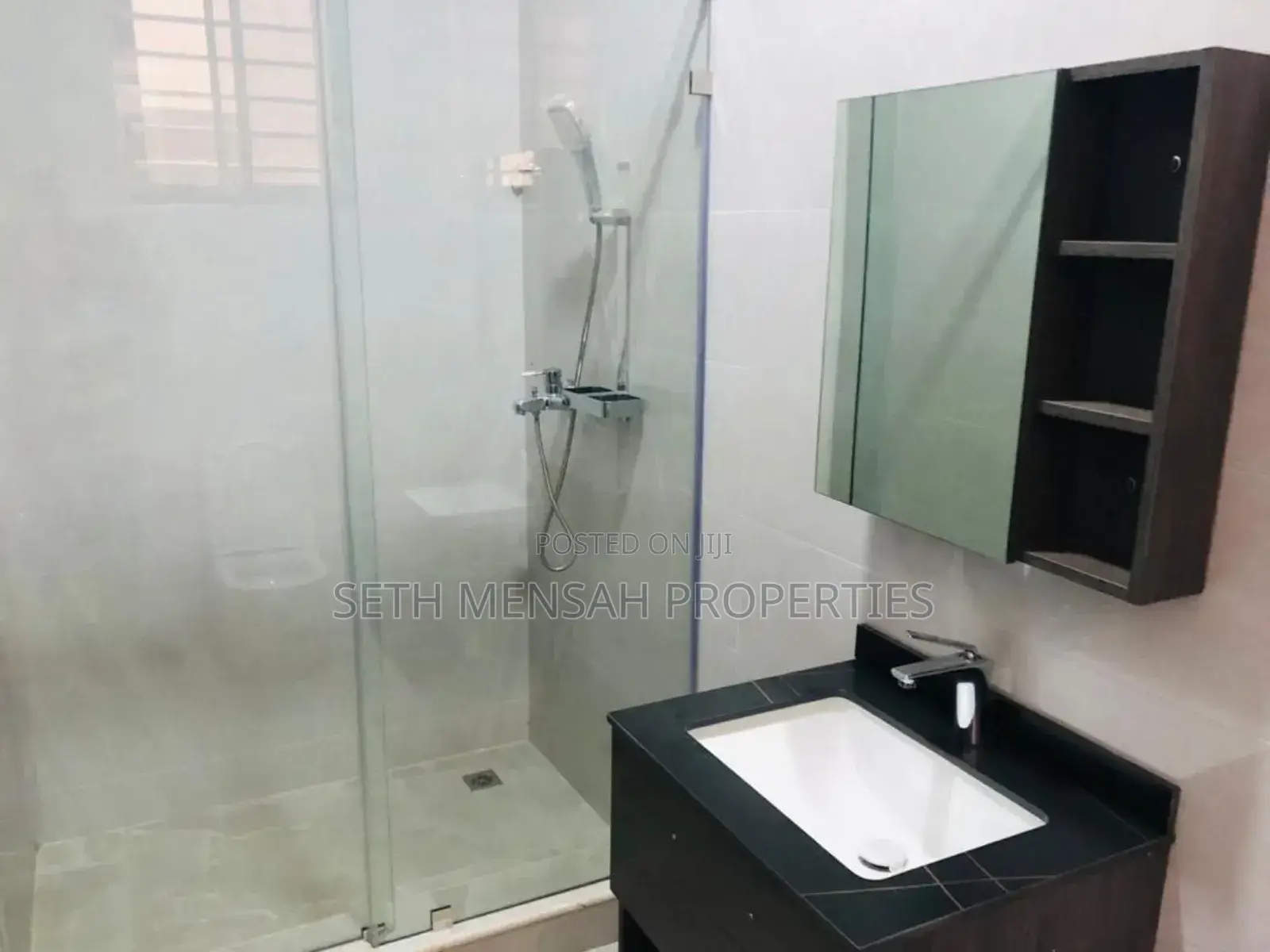 4bdrm House in Skm Properties, Oyarifa for sale