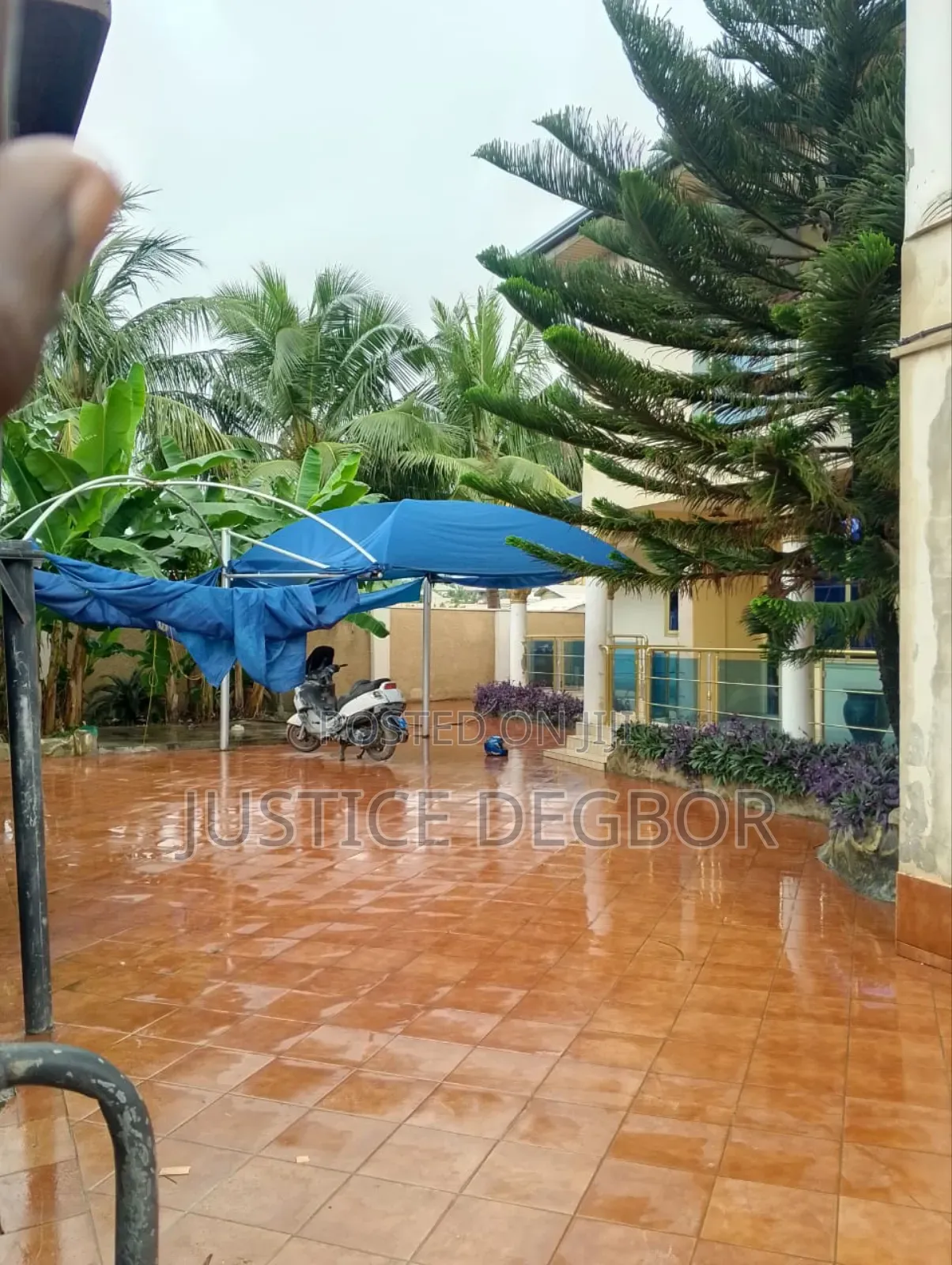 8bdrm House in Bestchoice, Accra Metropolitan for sale
