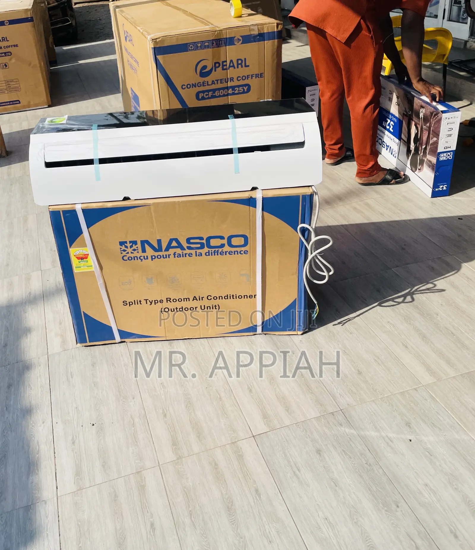 Ultra Chilling Nasco 1.5hp Split Type Mirror Ac(R410).