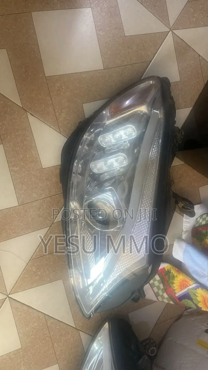 Mercedes Benz C300 After Market Headlight