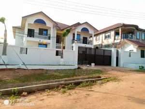 2bdrm Apartment in West Hills Mall Area for rent