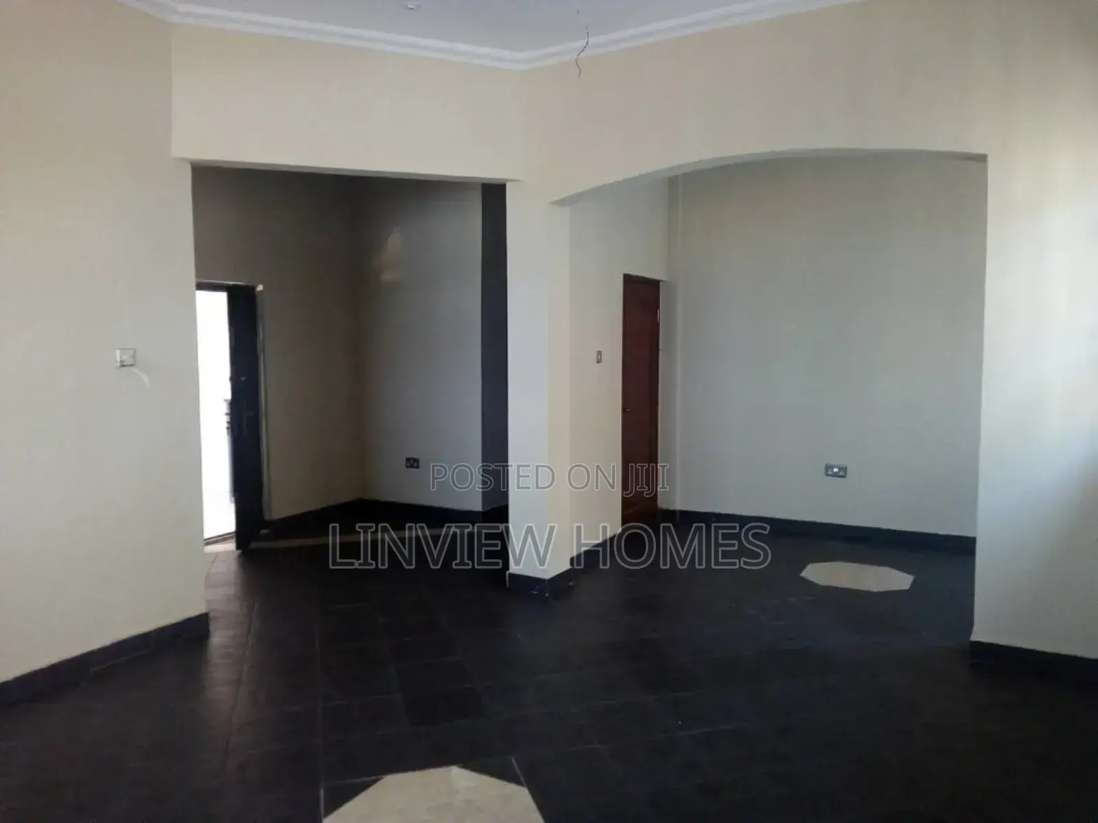 2bdrm Apartment in West Hills Mall Area for rent