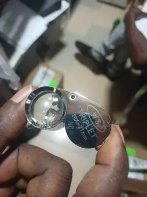 Hand Lens for Optical Mineralogy