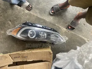 Hyundai Elantra Headlight 2017 2018