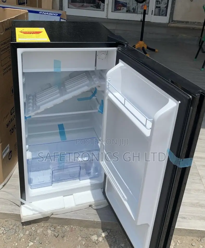 Singledoor Pearl Black Glass Top Freezer Tabletop 80 Liters