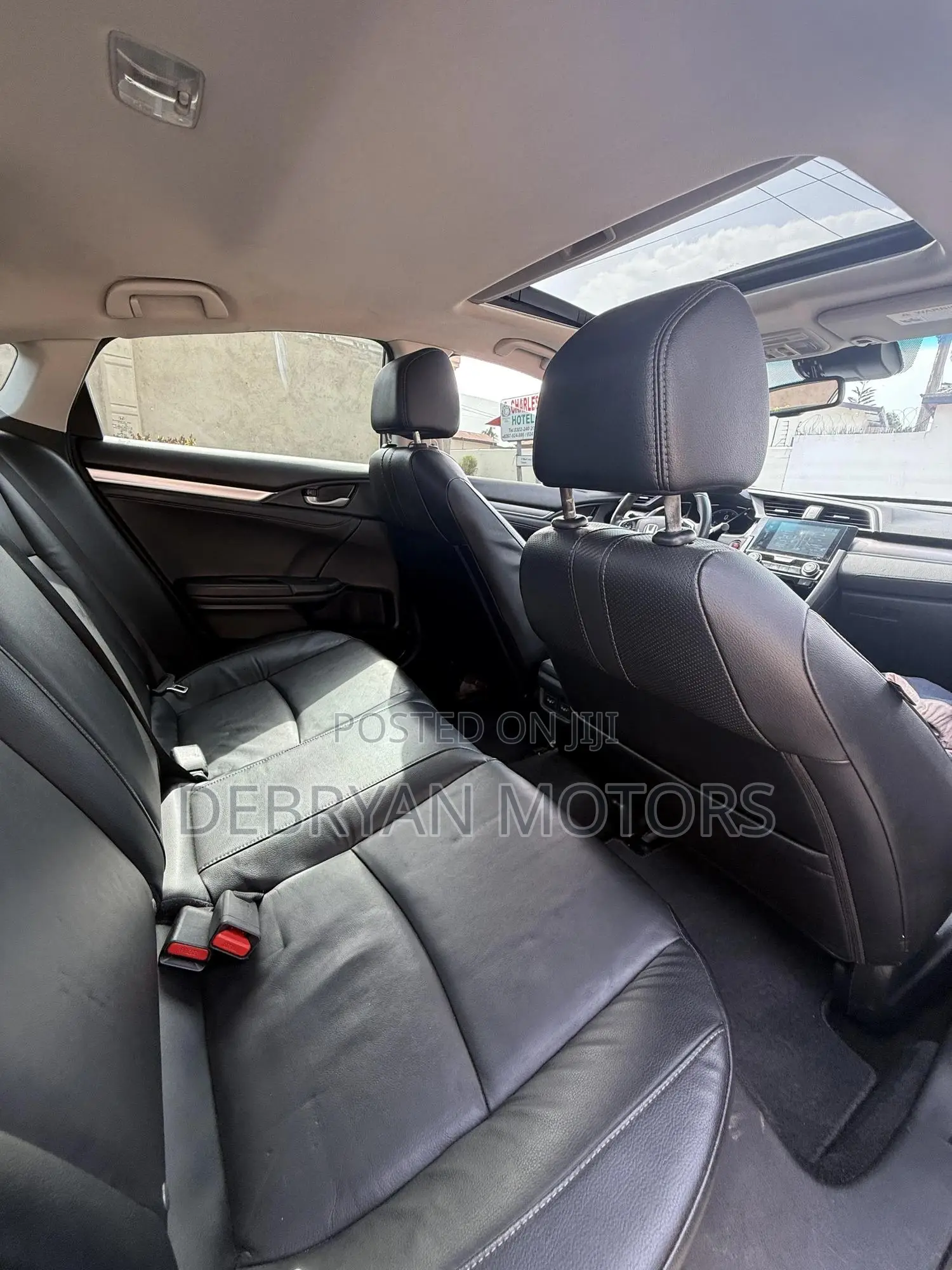 Honda Civic Touring 4dr Sedan (1.5L 4cyl) 2017 Silver