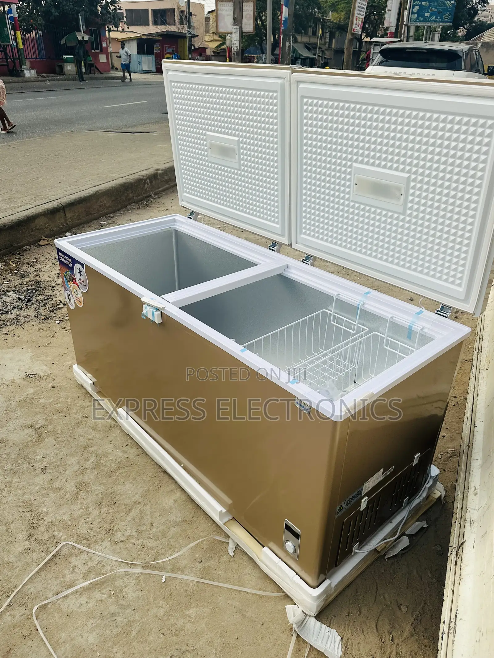 Get Anew Chill Double Door Chest Freezer 600l Nasco