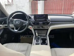 Honda Accord Touring 2018 Red