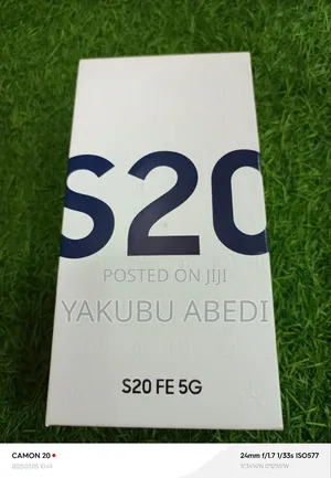 New Samsung Galaxy S20 FE 128 GB Blue