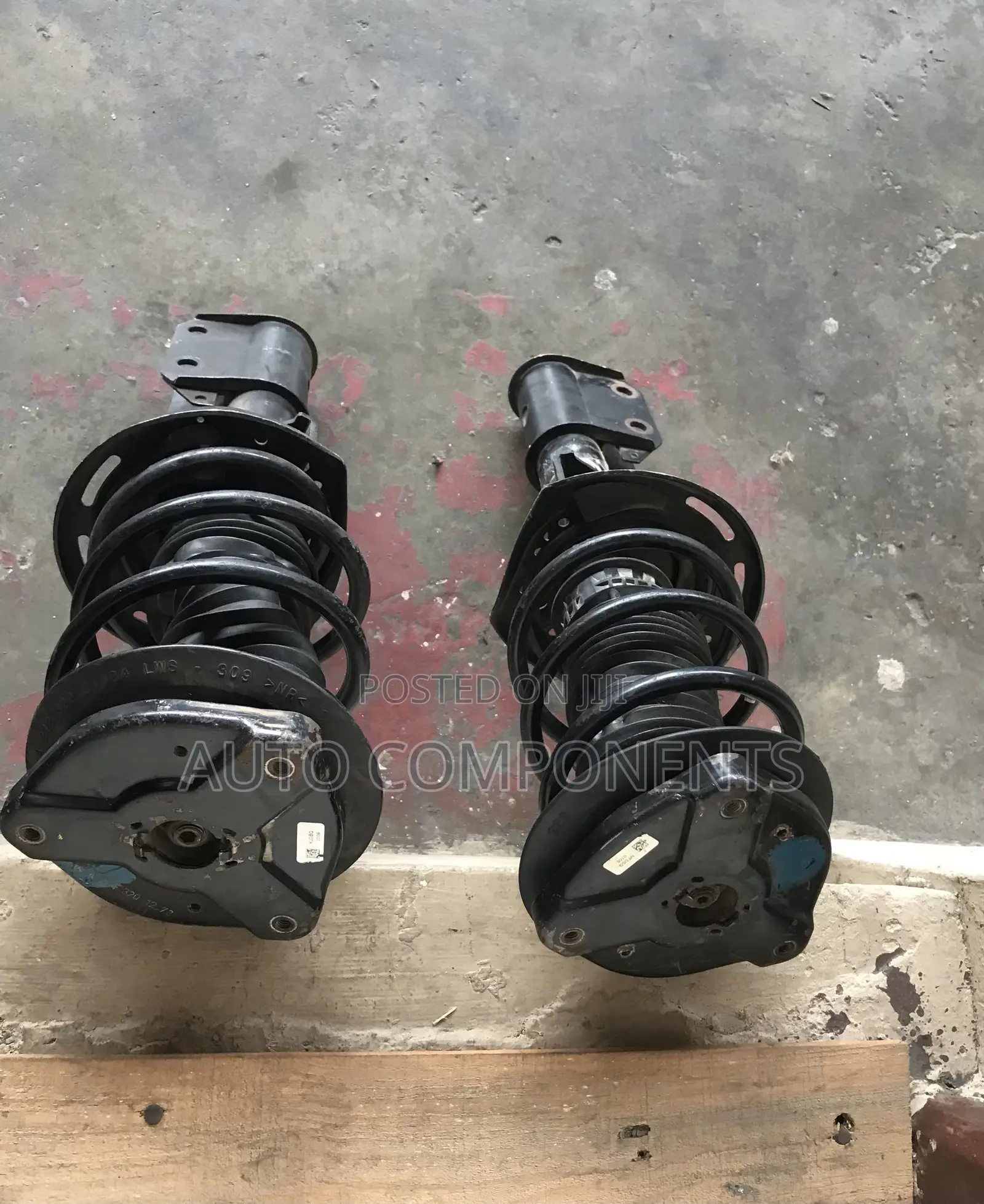 Mercedes Benz C250 (W204) 4matic Shock Absorbers