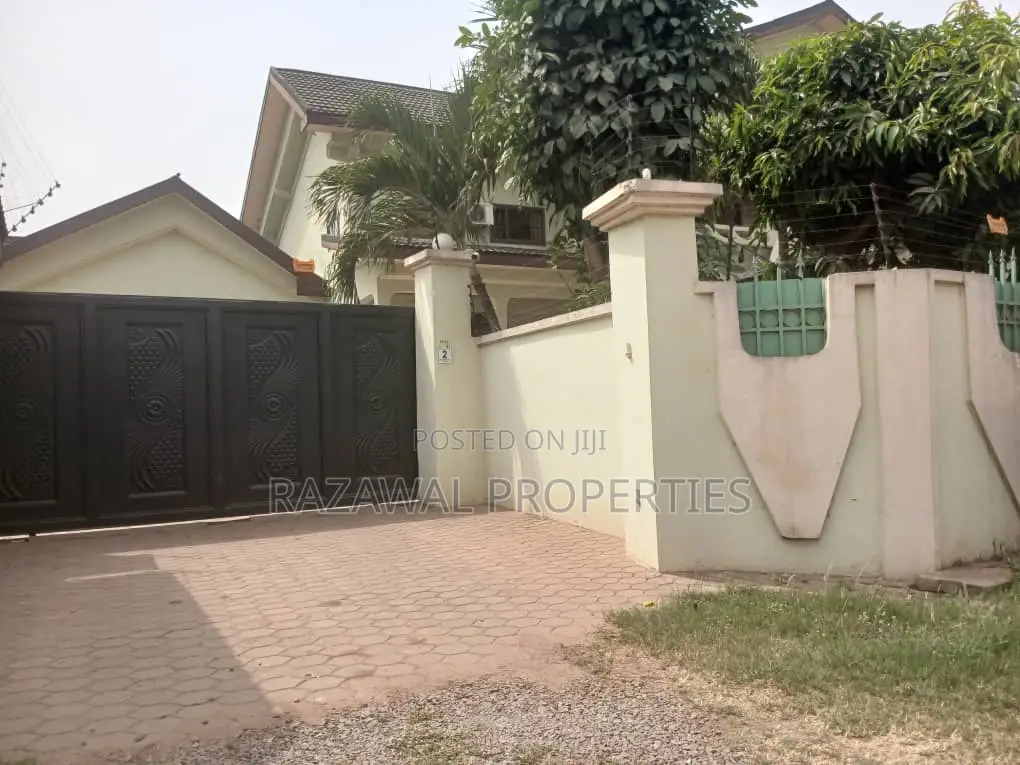 5bdrm Mansion in Adjiriganno, Adjiriganor for sale