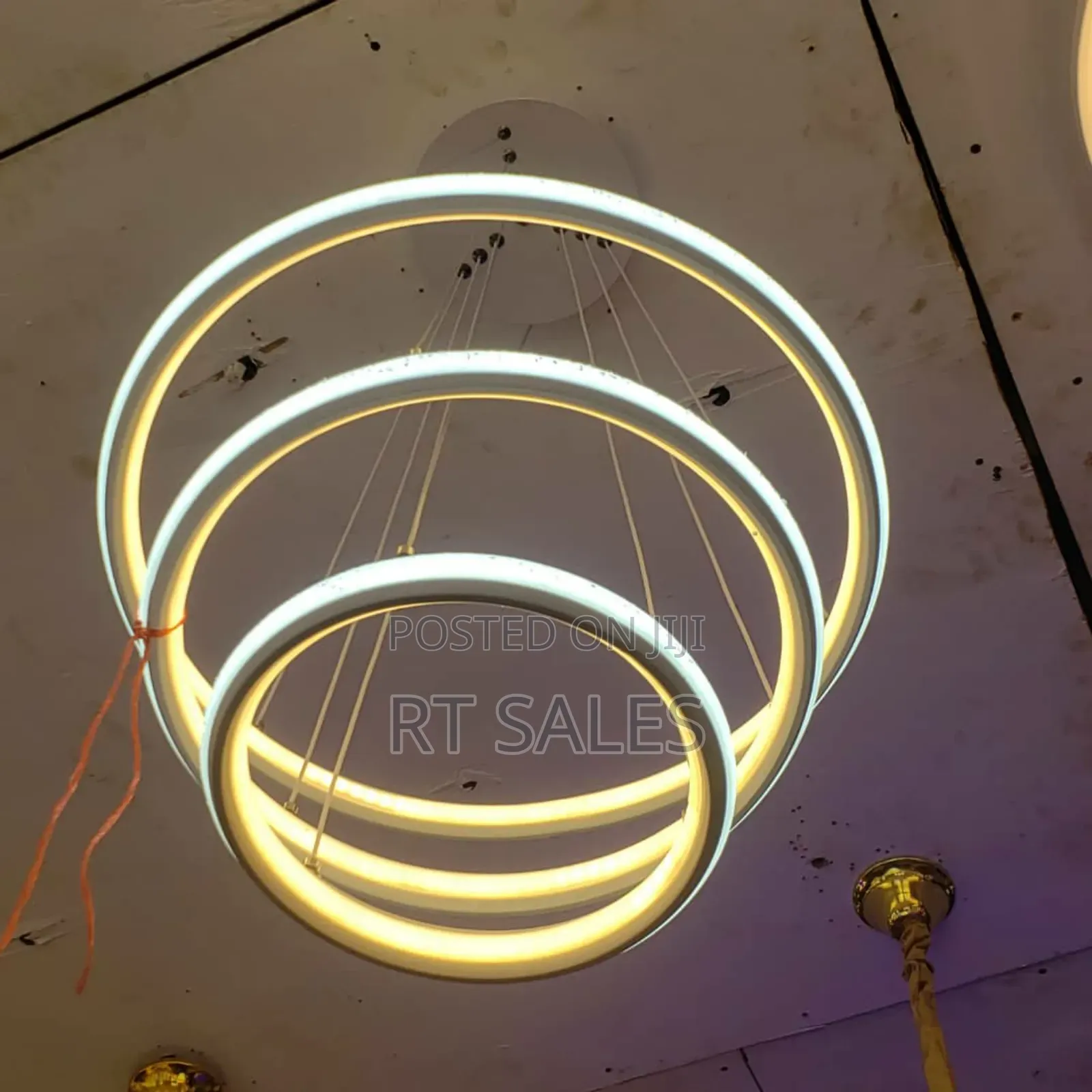 Zipstar 3 Drop Chandelier .