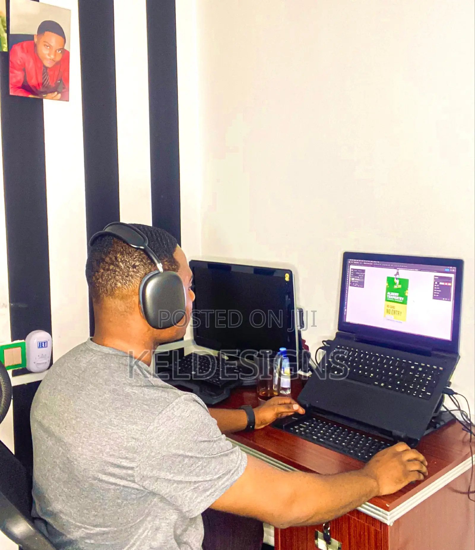 Graphic Designer ( Logos, Flyer Etc)