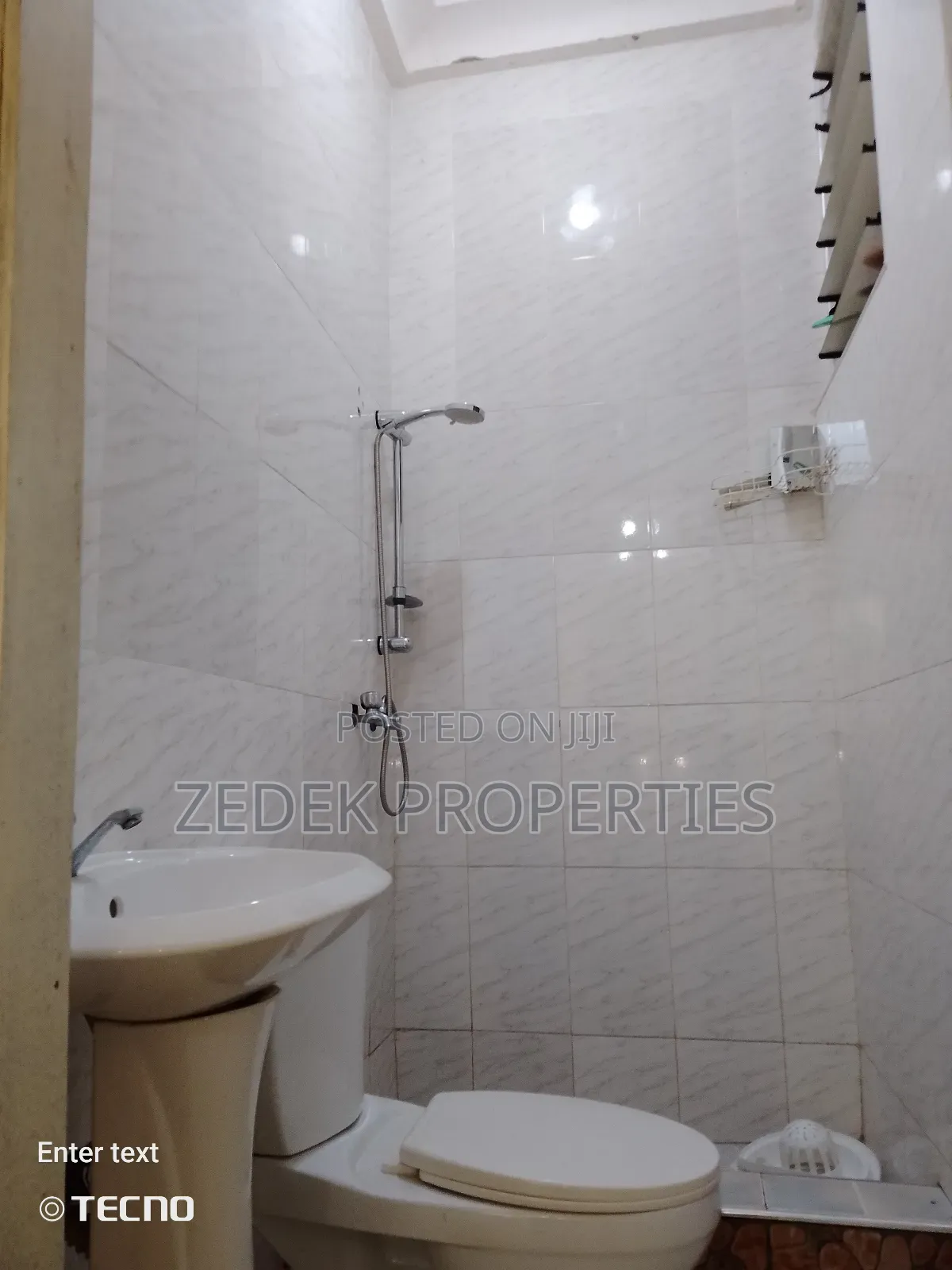 1bdrm Apartment in Zedek Properties, Ashomang Estate for rent