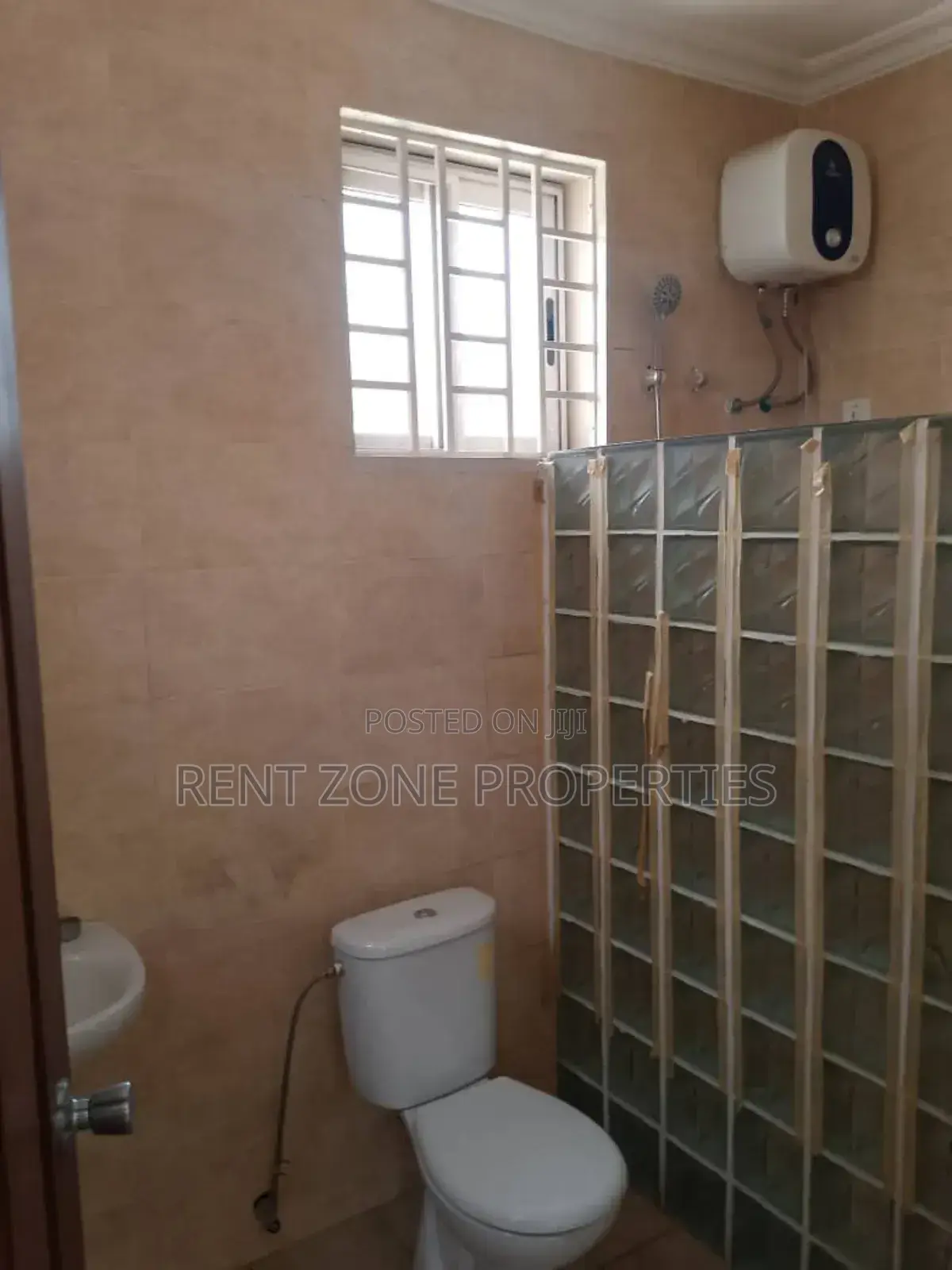 2bdrm Apartment in Rent Zone Properties, Abelemkpe for rent