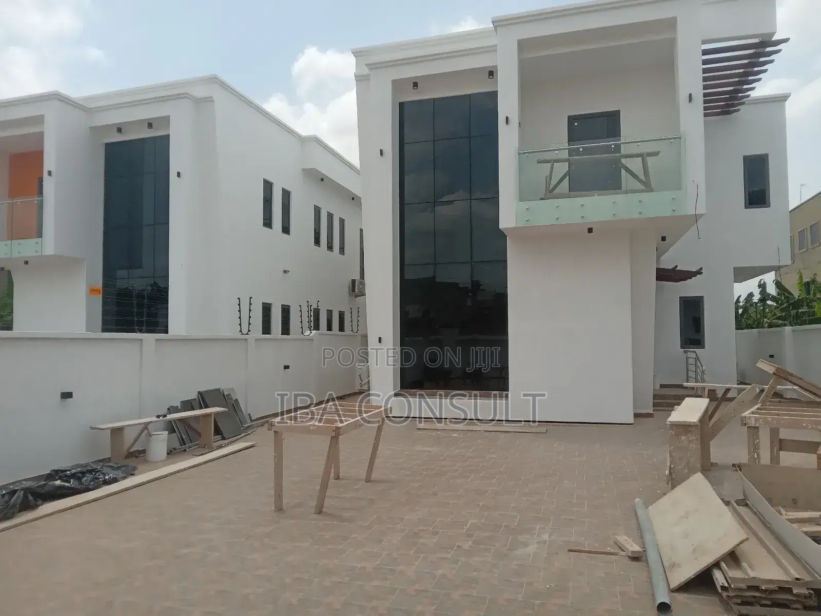 4 Bedrooms House for Sale at Pantang Oyarifa Road.